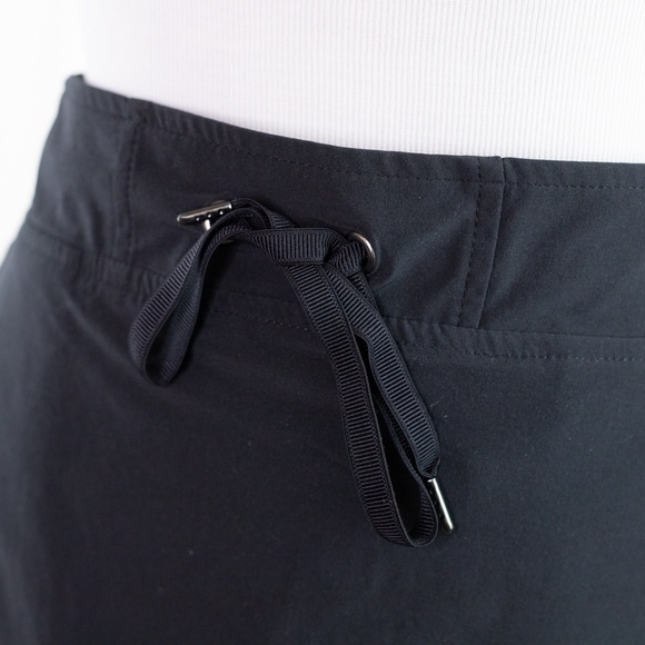 Athleta Midtown Skort Black Size 8 | Lightweight Stretch Active Skirt - Picture 3 of 6